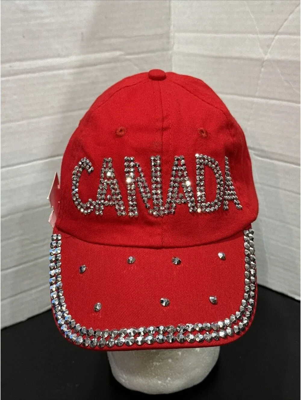 Canada Sparkling Faux Diamonds Niagara Falls Maple Leaf Red Baseball Cap